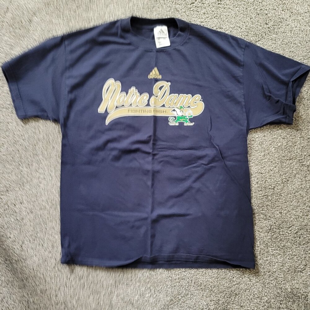 Men's Adidas Navy Notre Dame T-shirt Large Pre-Owned in good Condition